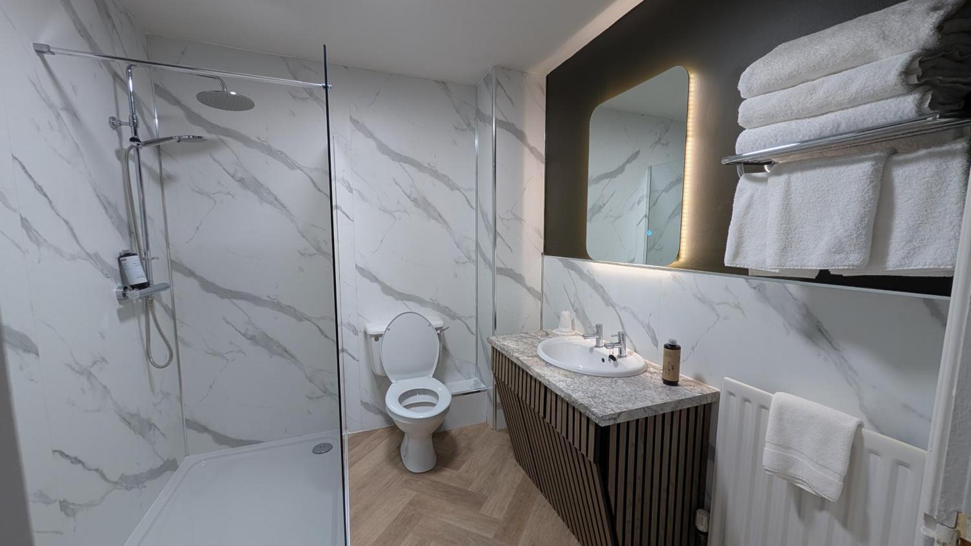 Canavans Hotel 3*